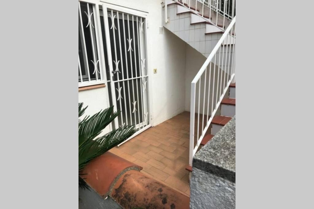 Studio Dans Un Endroit Calme Et Discret D Empuria Empuriabrava Ngoại thất bức ảnh